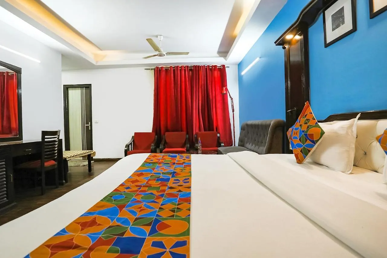 Fabhotel Sentinel Suites New Delhi India