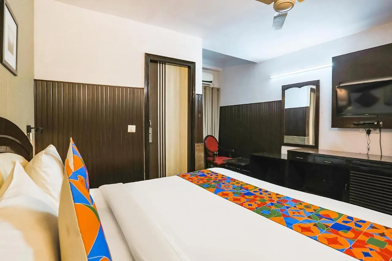 Fabhotel Sentinel Suites New Delhi Hotel